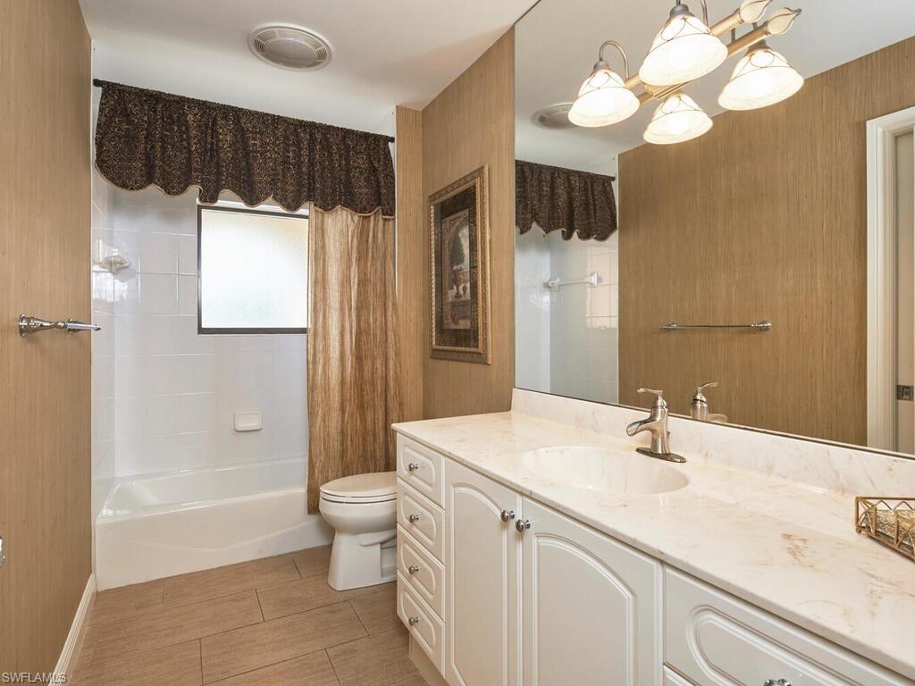 ESPLANADE - Residential