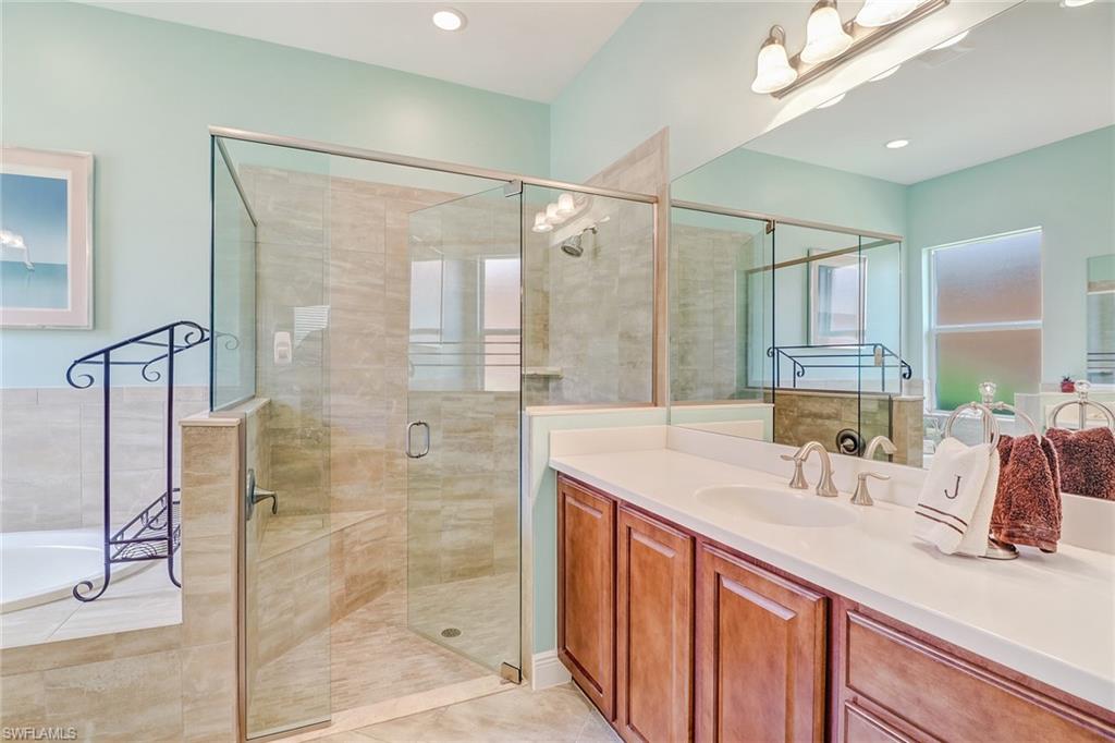 MANCHESTER SQUARE - Residential