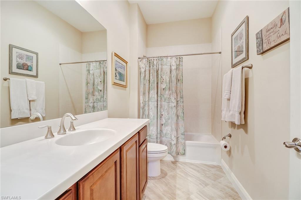 MANCHESTER SQUARE - Residential