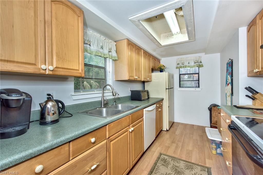 GOLDEN GATE ESTATES - Residential