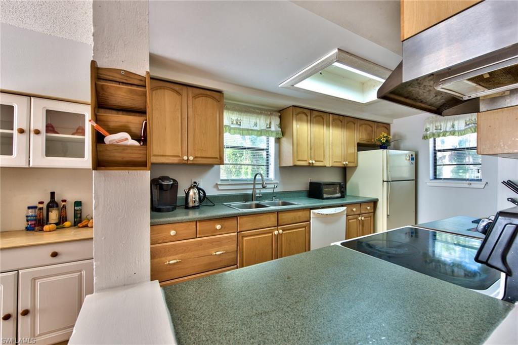 GOLDEN GATE ESTATES - Residential