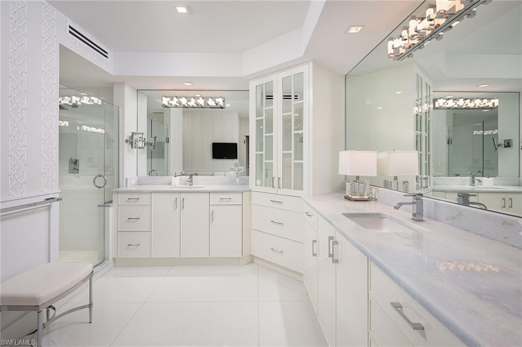 CONTESSA AT BAY COLONY - Residential