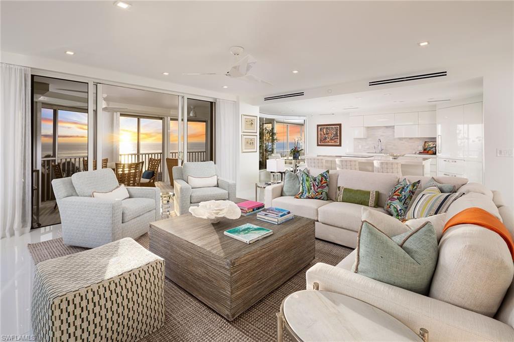 CONTESSA AT BAY COLONY - Residential