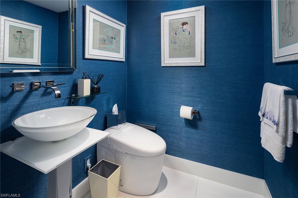 CONTESSA AT BAY COLONY - Residential