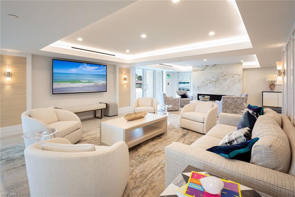 CONTESSA AT BAY COLONY - Residential