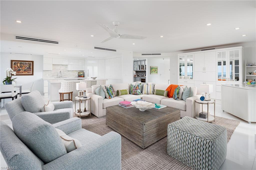 CONTESSA AT BAY COLONY - Residential