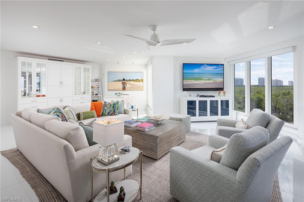 CONTESSA AT BAY COLONY - Residential