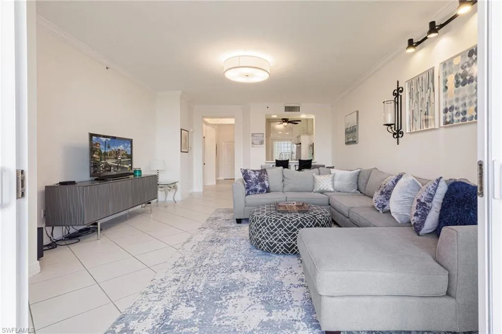 Naples, Florida 34102, United States, 2 Bedrooms Bedrooms, ,2 BathroomsBathrooms,Residential,Active,52990