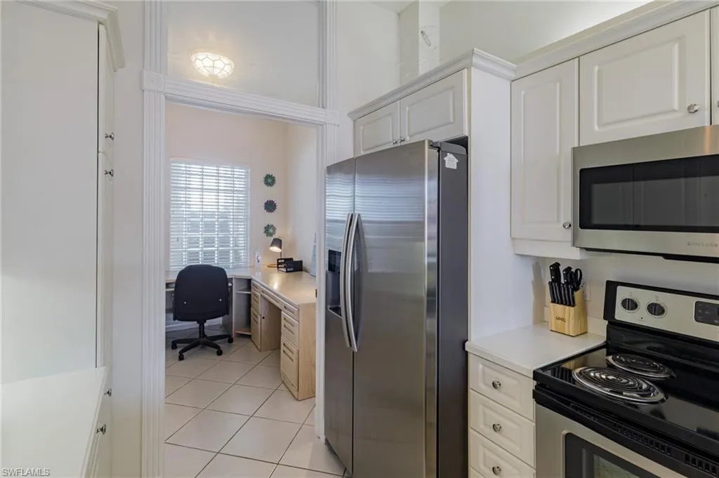 Naples, Florida 34102, United States, 2 Bedrooms Bedrooms, ,2 BathroomsBathrooms,Residential,Active,52990