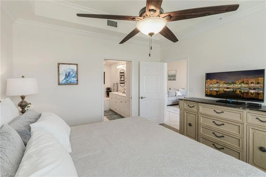 Naples, Florida 34102, United States, 2 Bedrooms Bedrooms, ,2 BathroomsBathrooms,Residential,Active,52990