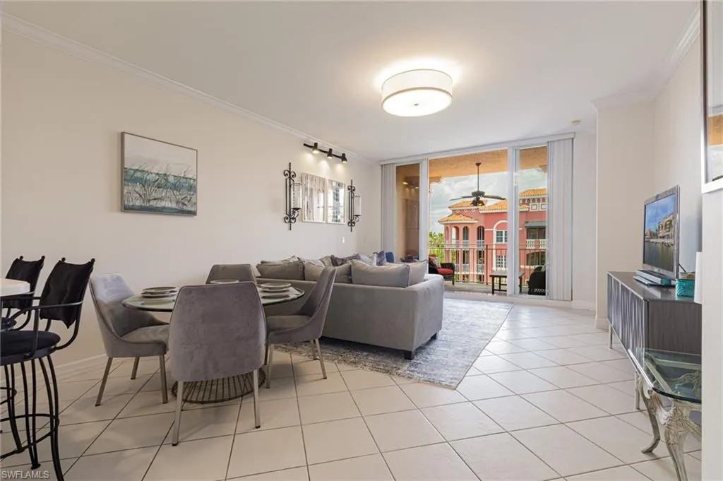 Naples, Florida 34102, United States, 2 Bedrooms Bedrooms, ,2 BathroomsBathrooms,Residential,Active,52990