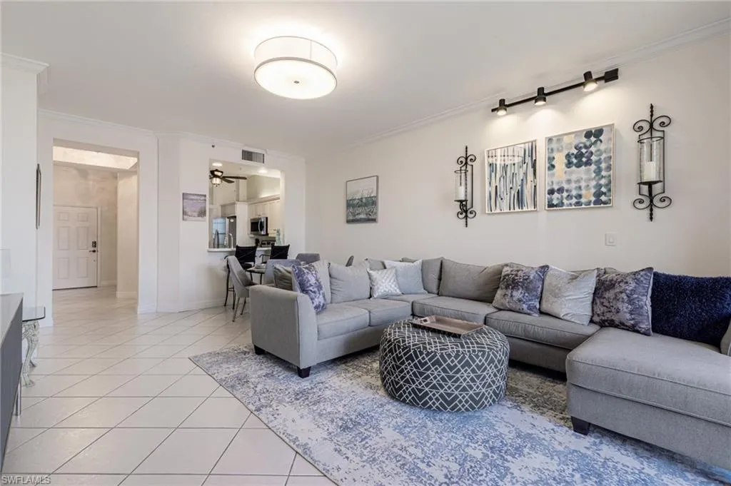 Naples, Florida 34102, United States, 2 Bedrooms Bedrooms, ,2 BathroomsBathrooms,Residential,Active,52990