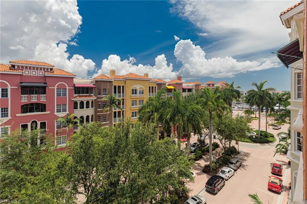 Naples, Florida 34102, United States, 2 Bedrooms Bedrooms, ,2 BathroomsBathrooms,Residential,Active,52990