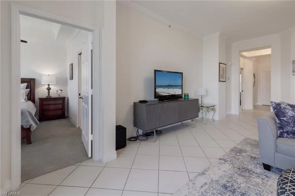 Naples, Florida 34102, United States, 2 Bedrooms Bedrooms, ,2 BathroomsBathrooms,Residential,Active,52990