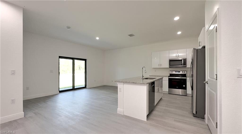 PORT LABELLE - Residential Lease