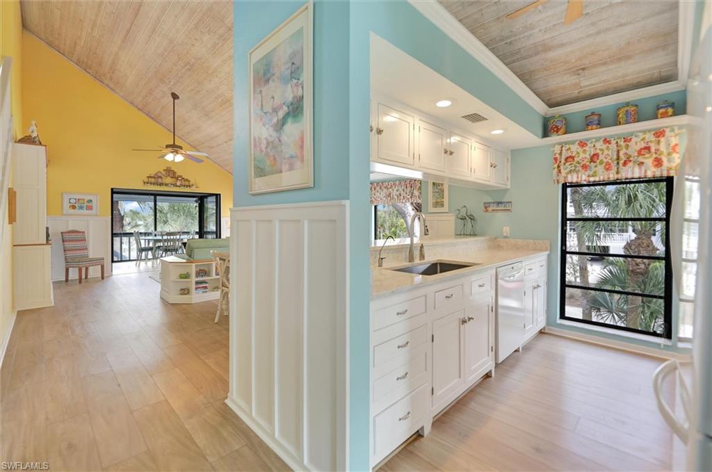 BAYVIEW VILLAGE CONDO - Residential