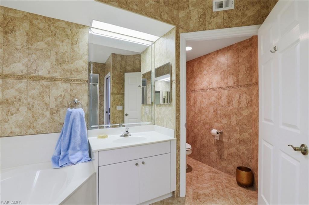 LIGHTHOUSE BAY - Residential