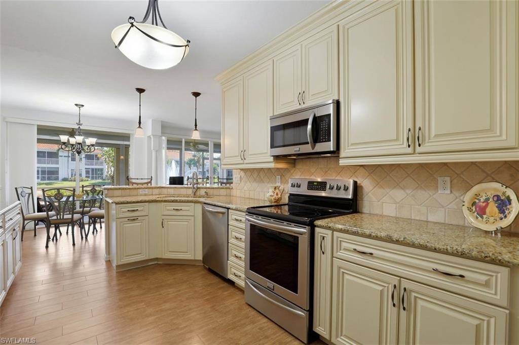 LIGHTHOUSE BAY - Residential