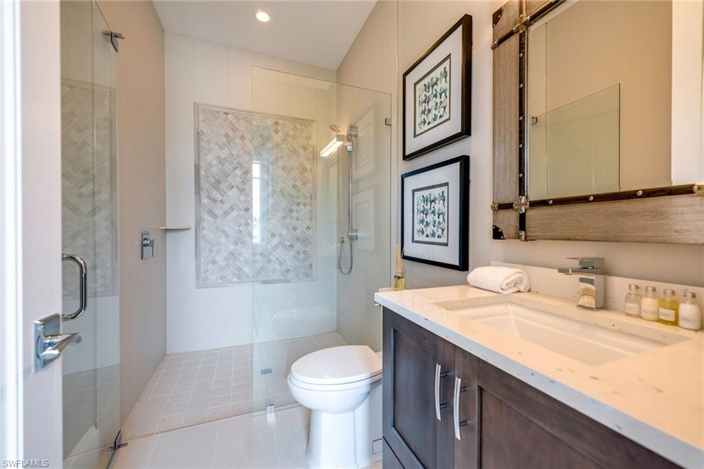 ROYAL HARBOR - Residential