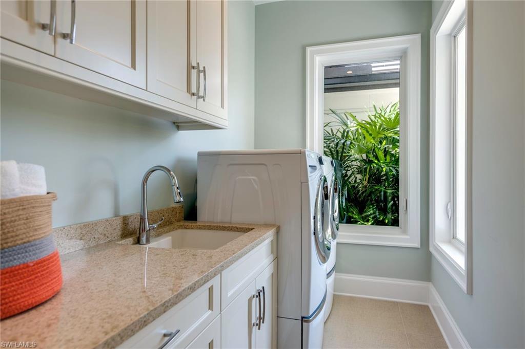 ROYAL HARBOR - Residential