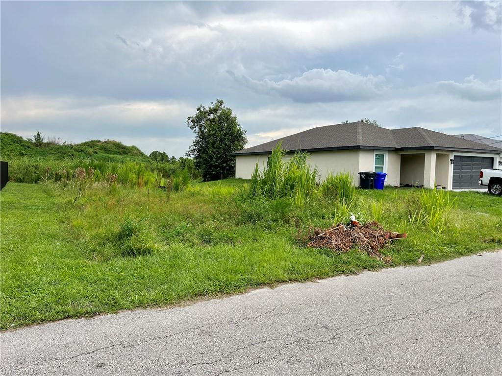 GLENBORO GROVES - Land