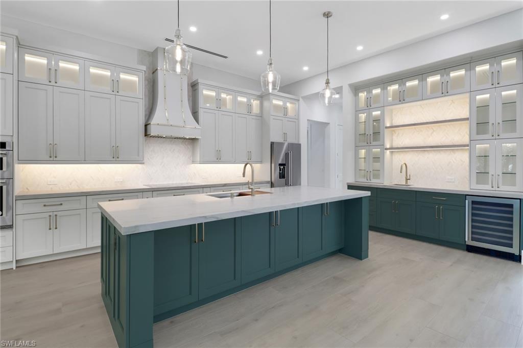 GOLDEN GATE ESTATES - Residential