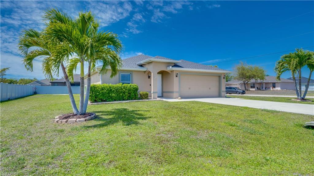 CAPE CORAL - Residential