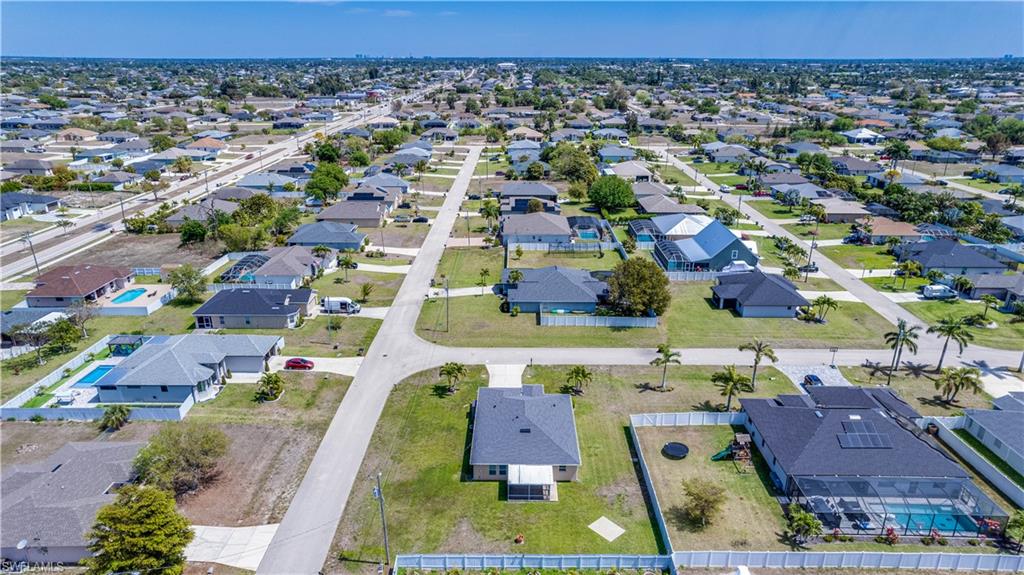 CAPE CORAL - Residential