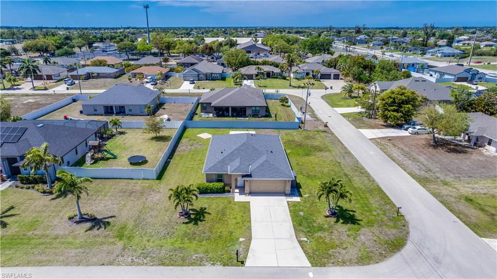 CAPE CORAL - Residential
