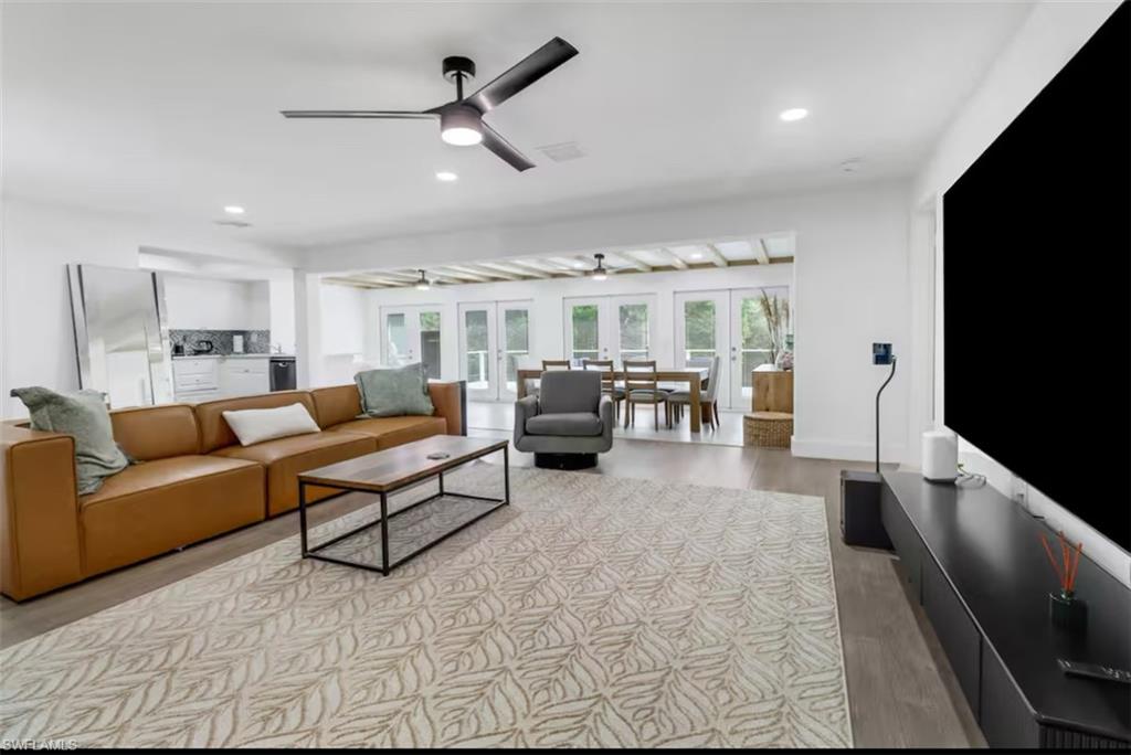 RIVER PARK - Residential Lease