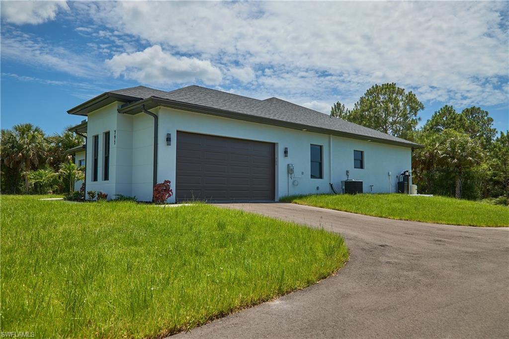 GOLDEN GATE ESTATES - Residential