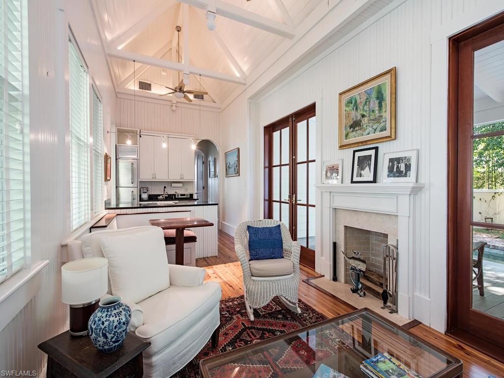 OLDE NAPLES - Residential