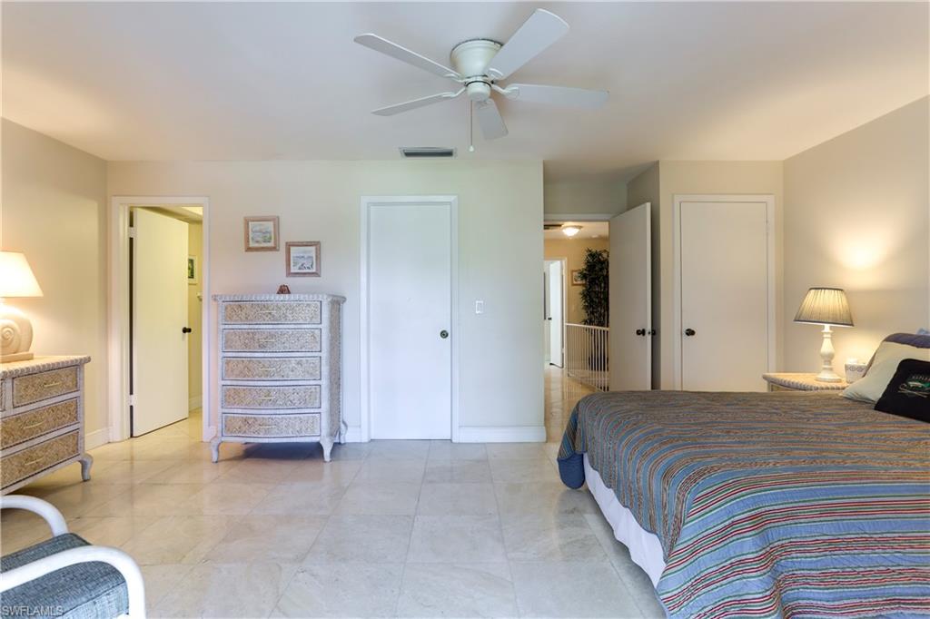 FOUR FOUNTAINS - Residential