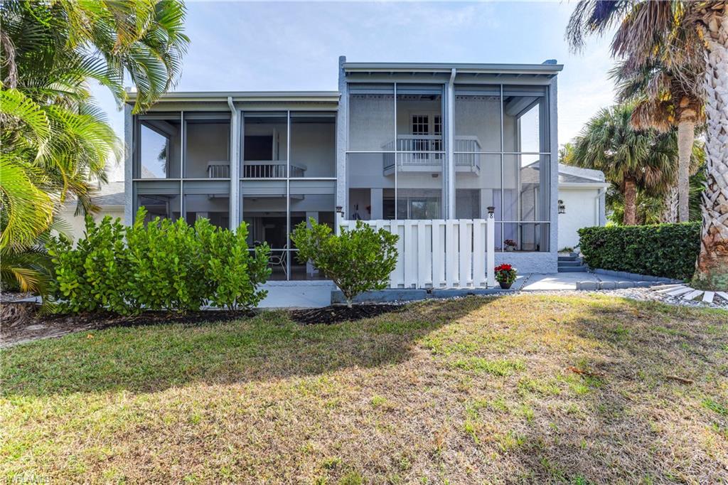 FOUR FOUNTAINS - Residential