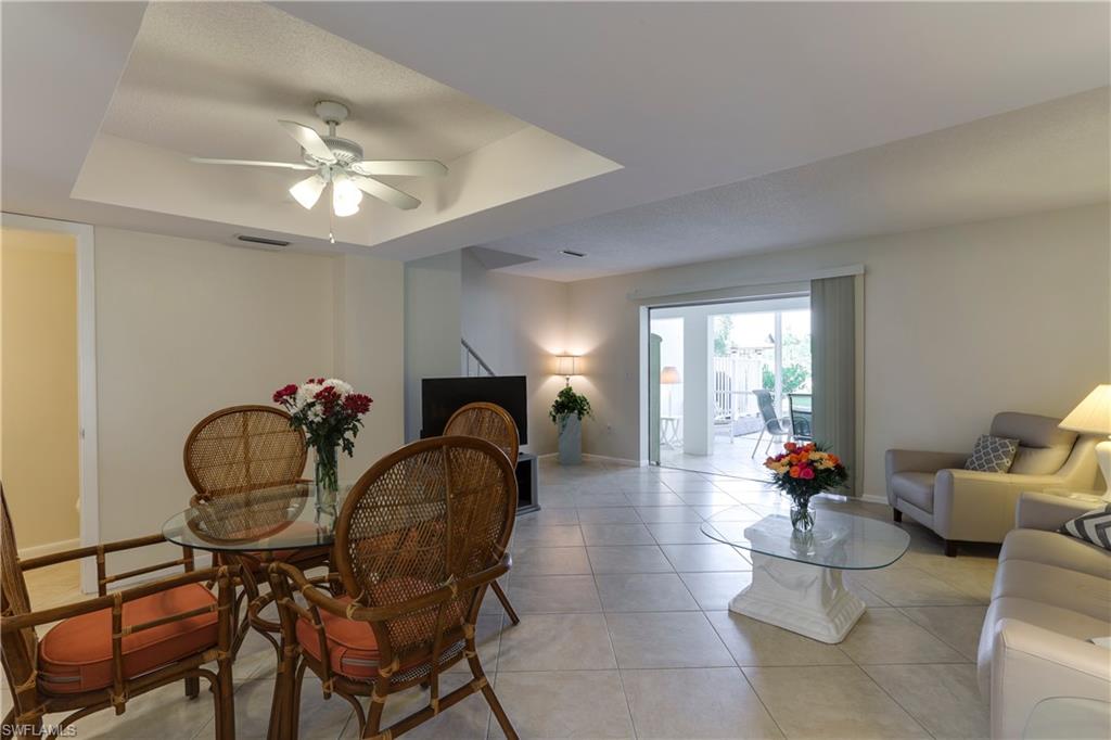 FOUR FOUNTAINS - Residential