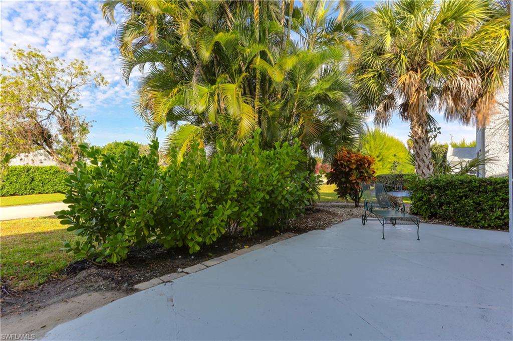 FOUR FOUNTAINS - Residential