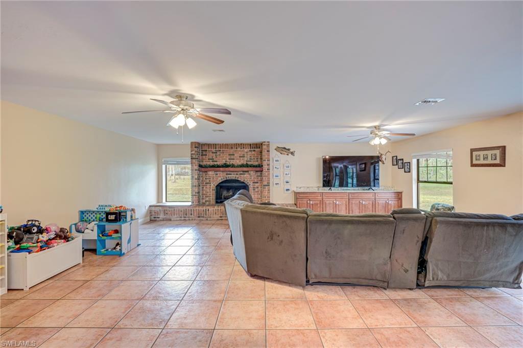 BUCKINGHAM - Residential