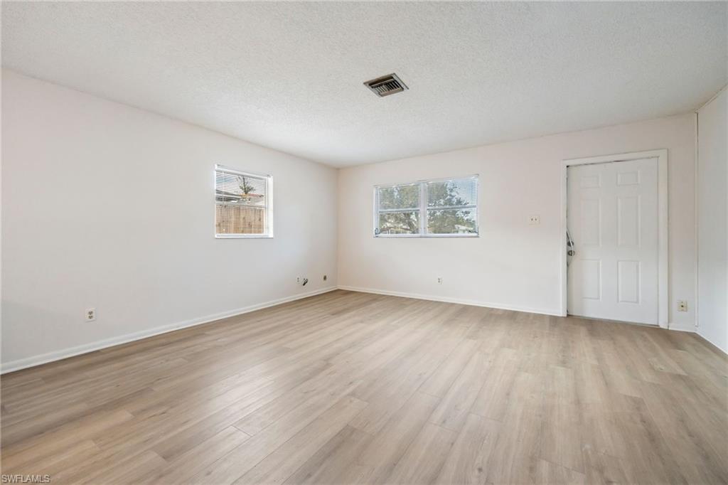 FORT MYERS SHORES - Residential