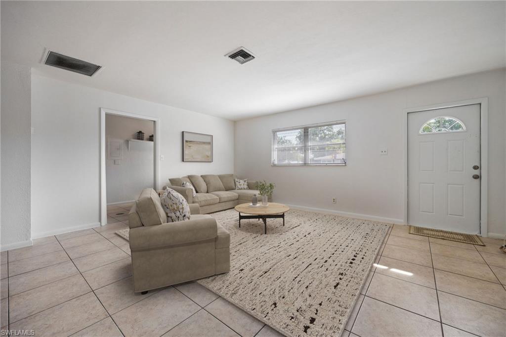 FORT MYERS SHORES - Residential