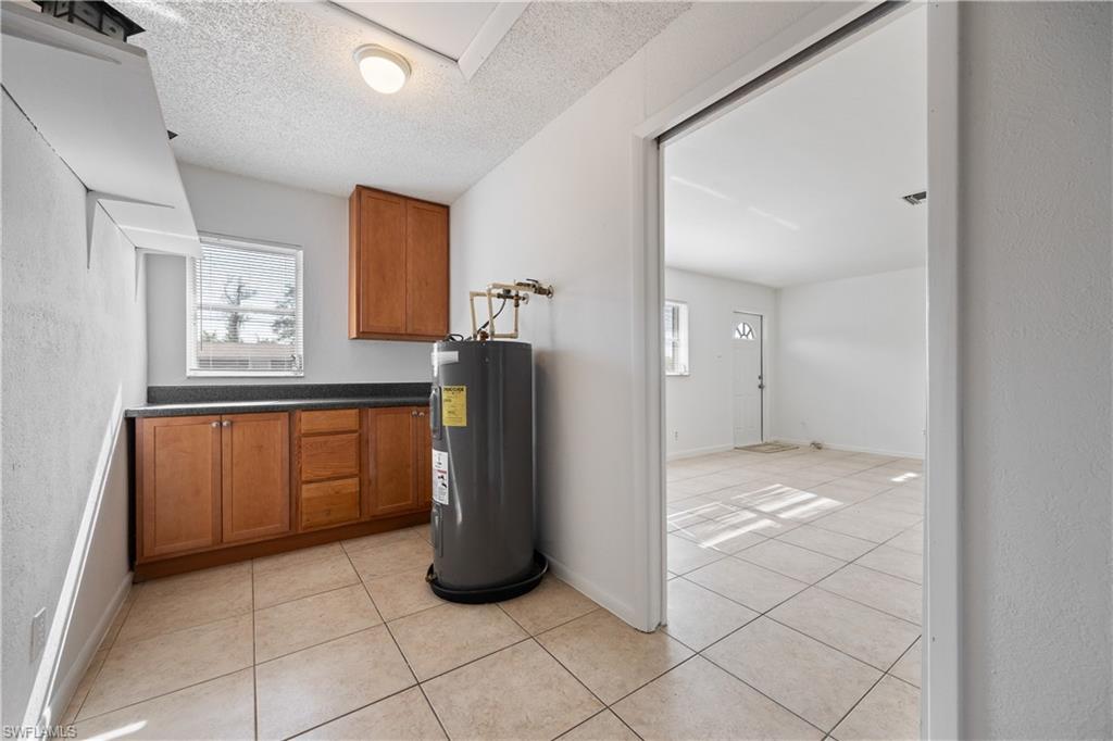 FORT MYERS SHORES - Residential