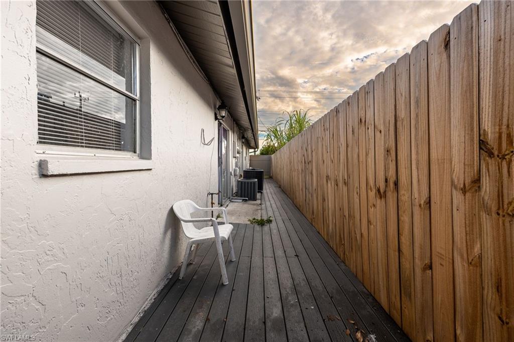 FORT MYERS SHORES - Residential