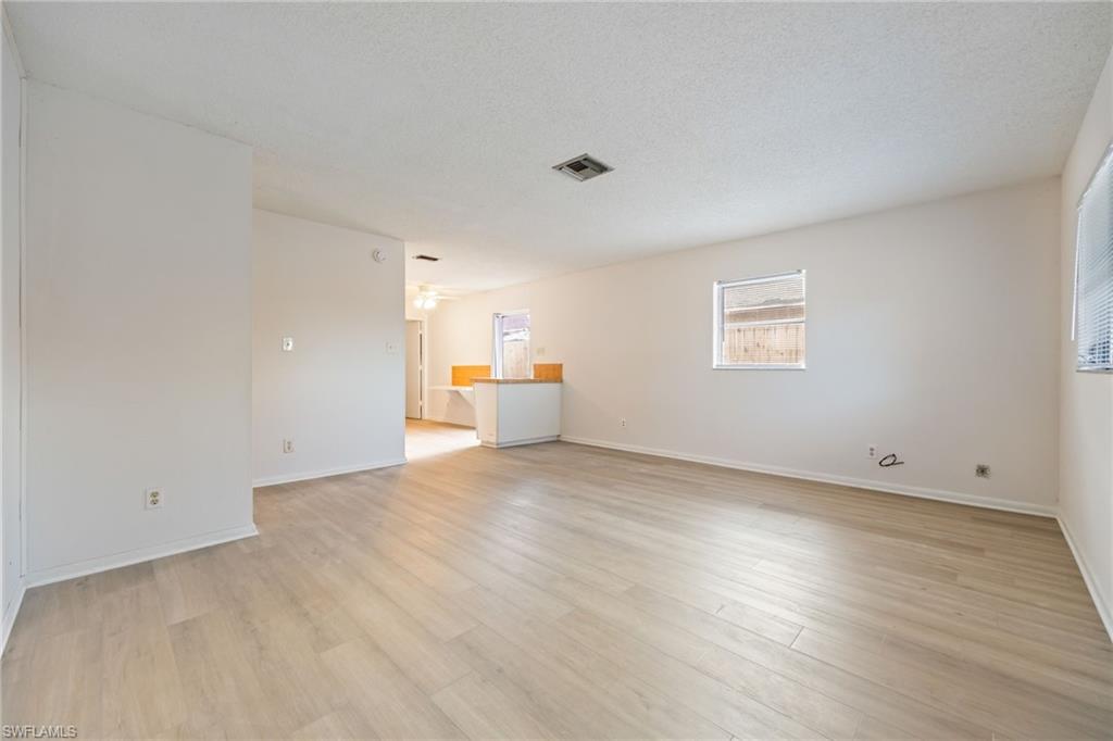 FORT MYERS SHORES - Residential