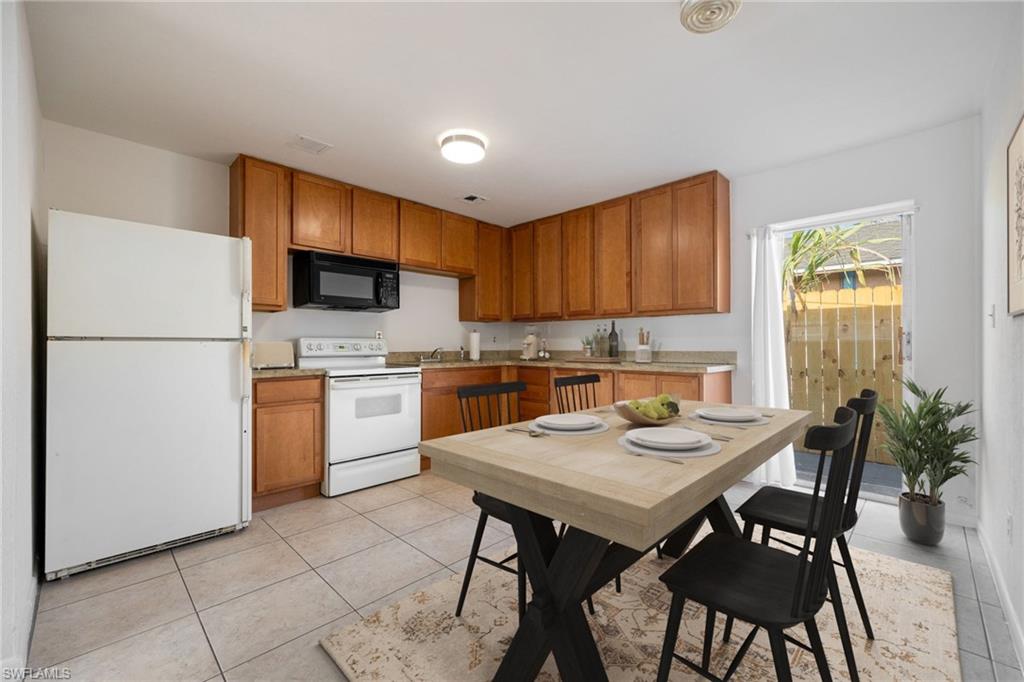FORT MYERS SHORES - Residential