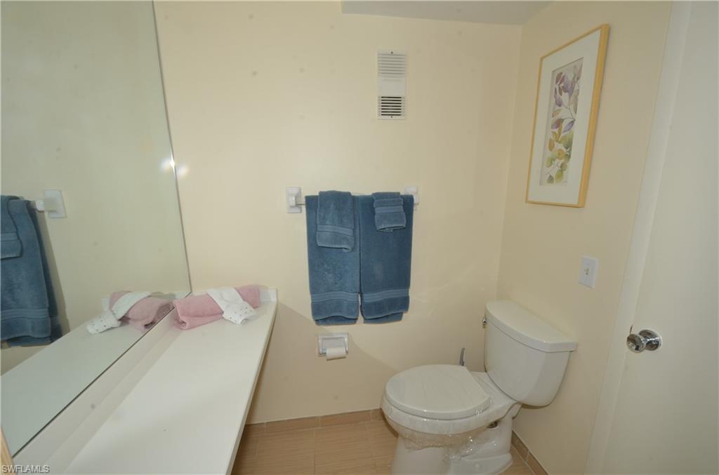 VENETIAN BAYVIEW - Residential Lease