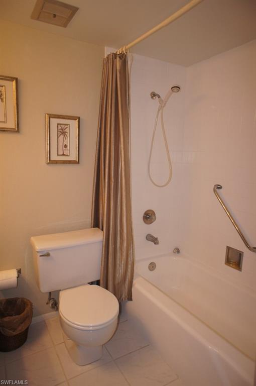 SEVEN LAKES - Residential