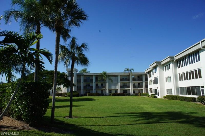 SEVEN LAKES - Residential