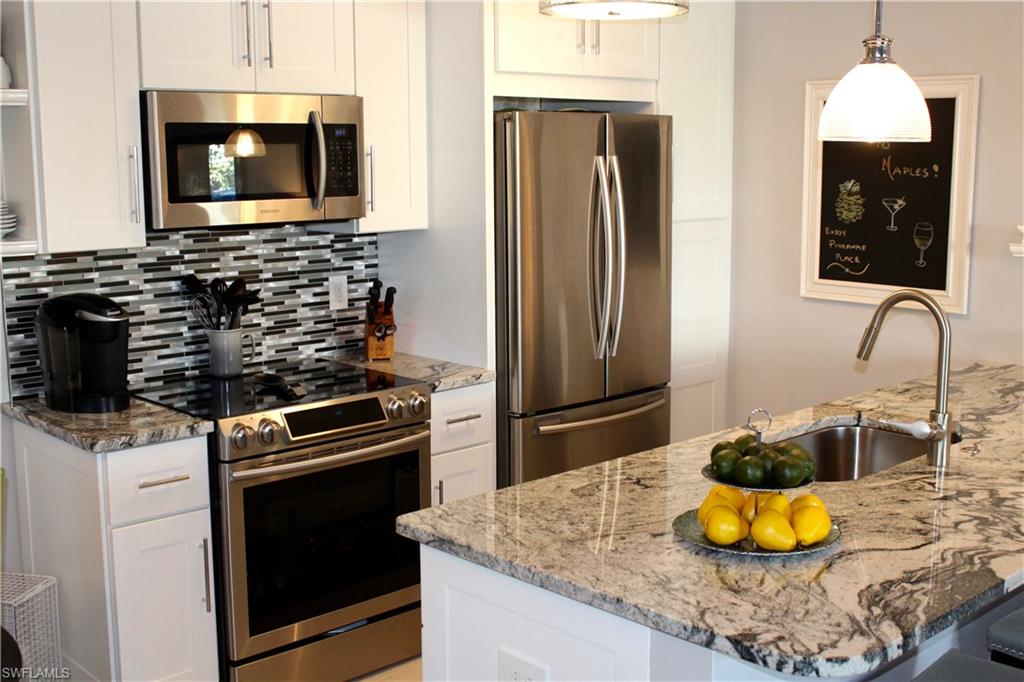 RAINTREE CLUB - Residential