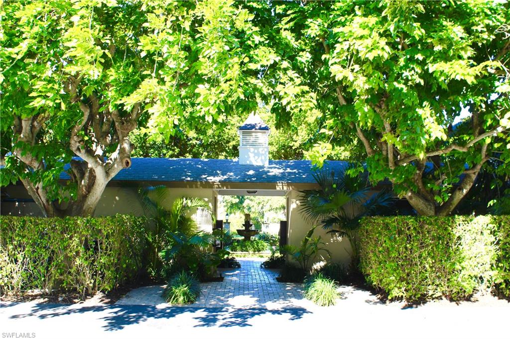 RAINTREE CLUB - Residential