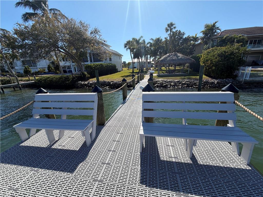 GULF ISLAND MANOR - Land