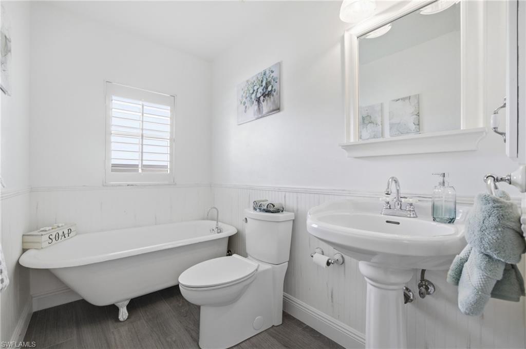 BONITA FARMS - Residential